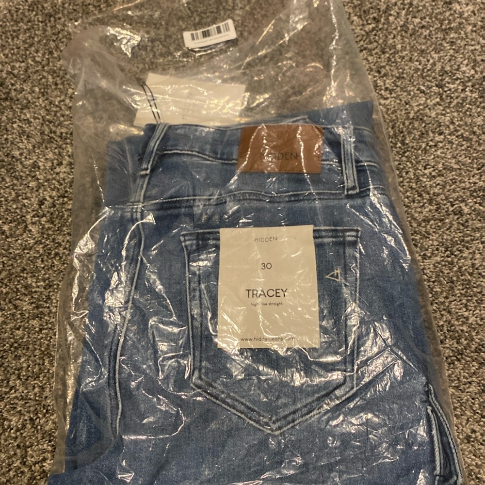 Hidden Jeans